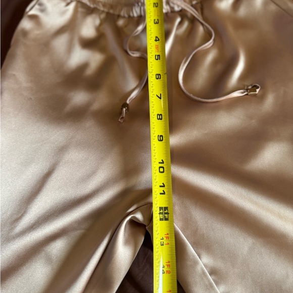 Satin cargo gold Jogger Pants - Picture 7 of 8